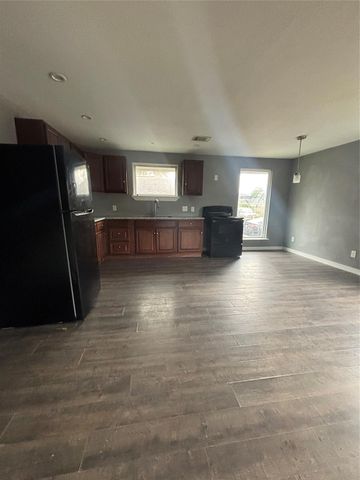 1208 Pine Street, Baytown, TX 77520