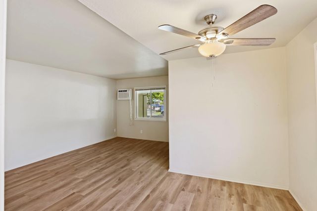 3210 N American St, Stockton, CA 95204