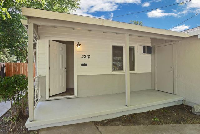 3210 N American St, Stockton, CA 95204