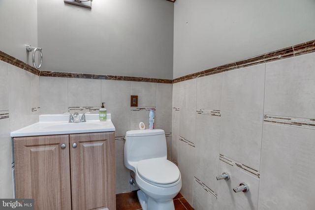 6207 OLD KEENE MILL CT #11, Springfield, VA 22152