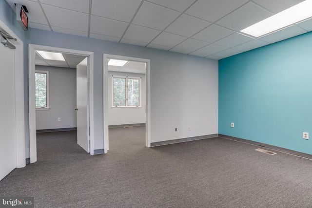 6207 OLD KEENE MILL CT #11, Springfield, VA 22152