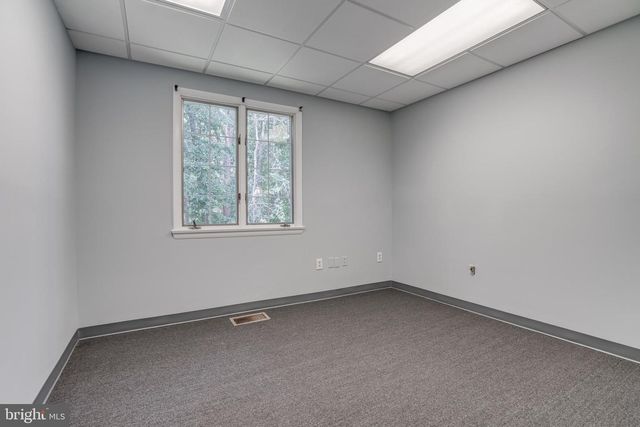 6207 OLD KEENE MILL CT #11, Springfield, VA 22152