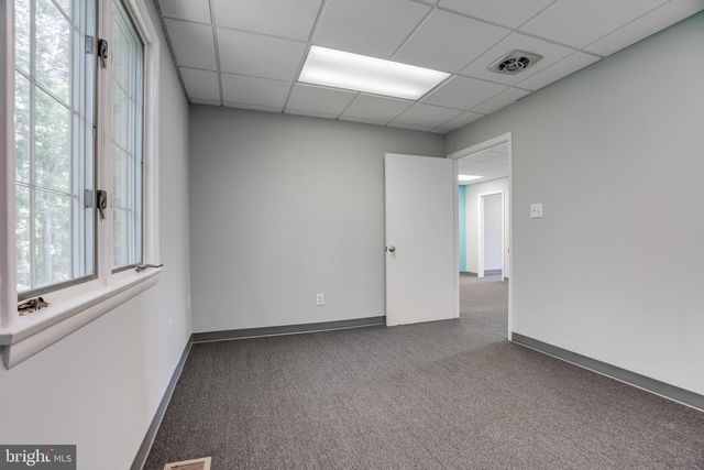 6207 OLD KEENE MILL CT #11, Springfield, VA 22152