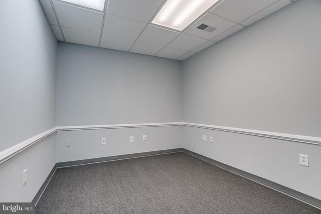 6207 OLD KEENE MILL CT #11, Springfield, VA 22152