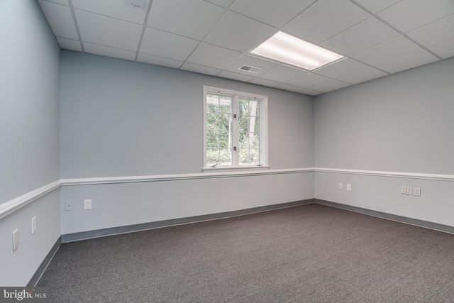 6207 OLD KEENE MILL CT #11, Springfield, VA 22152