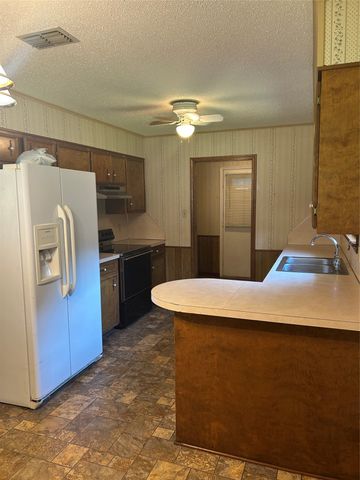 128 Honeysuckle Drive, Mansfield, LA 71052