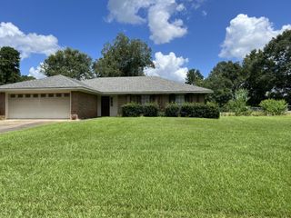128 Honeysuckle Drive, Mansfield, LA 71052