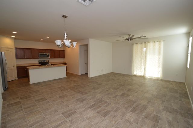 9661 S Crowley Brothers Drive, Tucson, AZ 85747