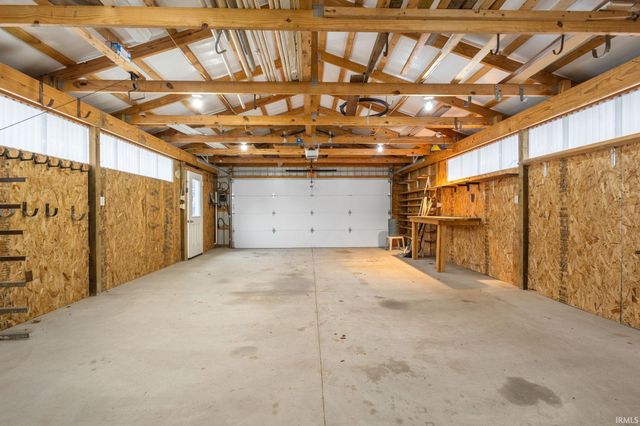 25163 County Road 26, Elkhart, IN 46517