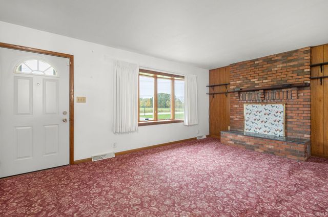 25163 County Road 26, Elkhart, IN 46517