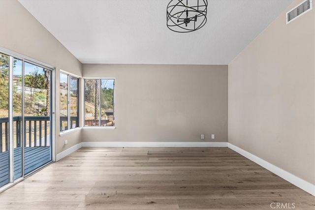 718 Saint Helena, Corona, CA 92879