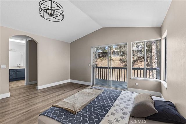 718 Saint Helena, Corona, CA 92879