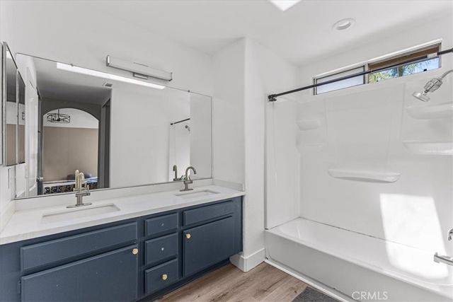 718 Saint Helena, Corona, CA 92879