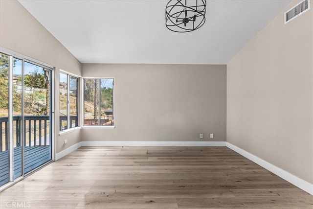 718 Saint Helena, Corona, CA 92879