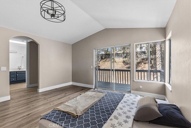 718 Saint Helena, Corona, CA 92879