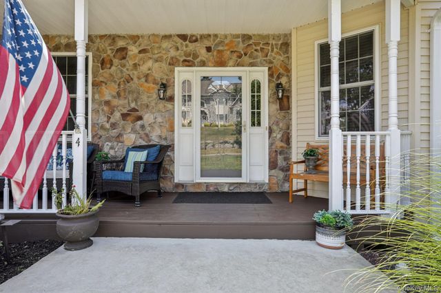 4 Deer Run Trail, Fort Montgomery, NY 10922