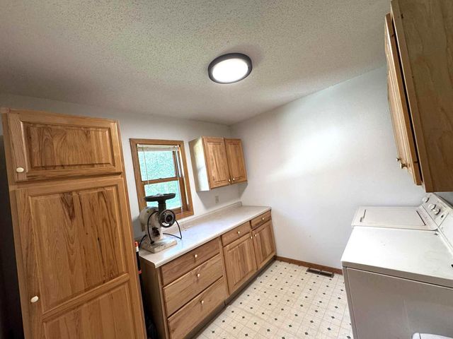 1932 17th Street NW, Backus, MN 56435