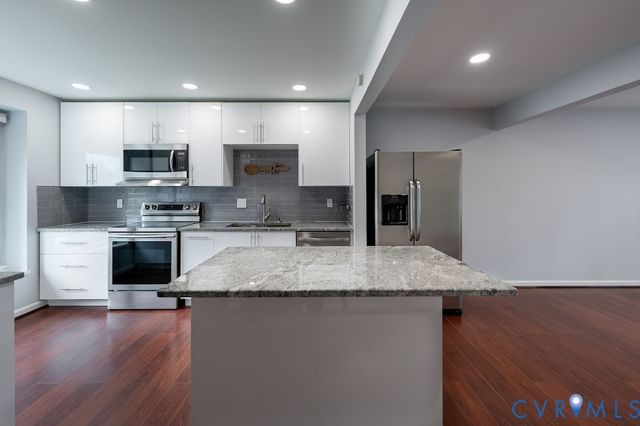 1969 Airy Cir, Henrico, VA 23238