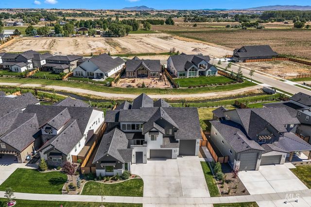 6810 Saddle Bred Way, Star, ID 83669