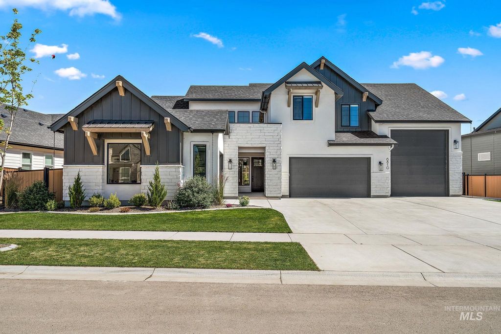 6810 Saddle Bred Way, Star, ID 83669
