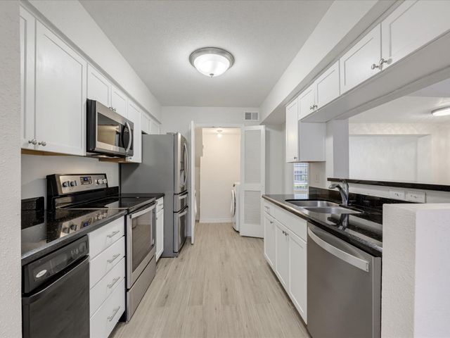 1653 W Sam Houston Parkway S, Houston, TX 77042