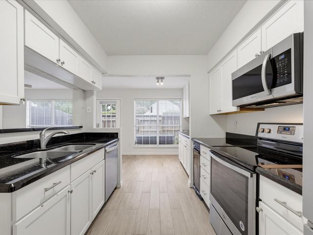 1653 W Sam Houston Parkway S, Houston, TX 77042