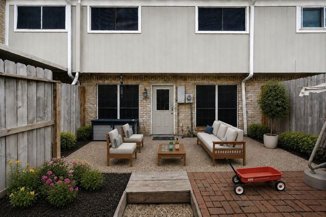 1653 W Sam Houston Parkway S, Houston, TX 77042