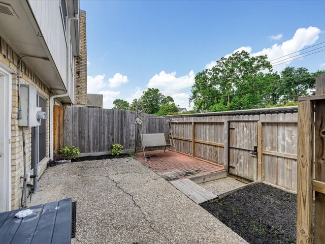 1653 W Sam Houston Parkway S, Houston, TX 77042