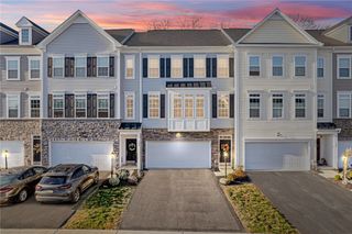 155 Craig Street, Findlay Twp, PA 15126