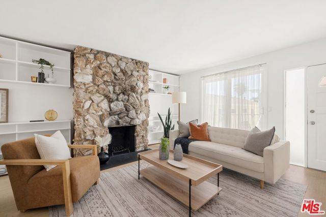 2641 4th Street 6, Santa Monica, CA 90405