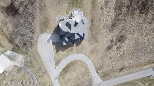 5064 Hidden Ridge Drive, Metamora, MI 48455