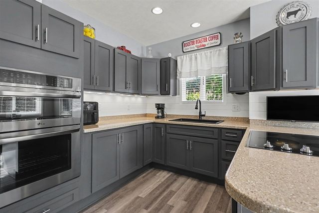 17588 Reenders Street, Spring Lake, MI 49456