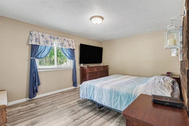 17588 Reenders Street, Spring Lake, MI 49456