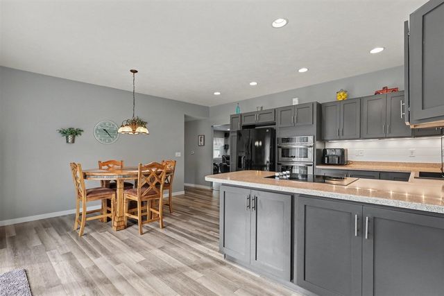 17588 Reenders Street, Spring Lake, MI 49456