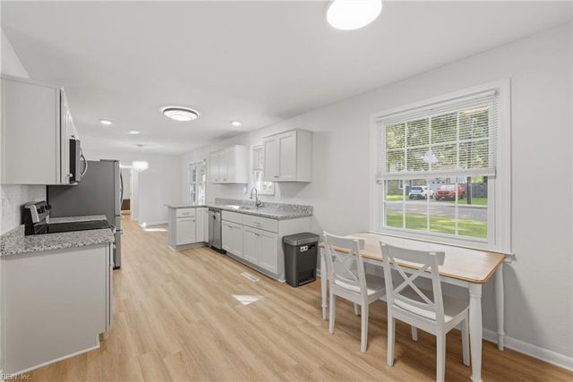 3249 Deer Park DR, Virginia Beach, VA 23452