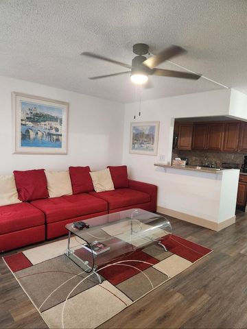102 Westbury E 102, Deerfield Beach, FL 33442