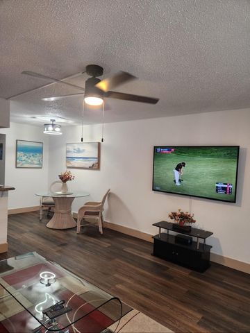 102 Westbury E 102, Deerfield Beach, FL 33442