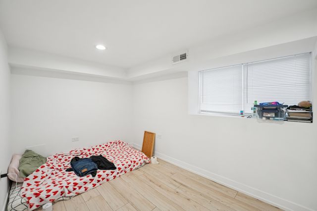 4954 W Byron Street, Chicago, IL 60641