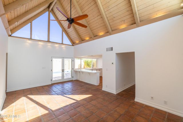 1302 E NICOLET Avenue, Phoenix, AZ 85020