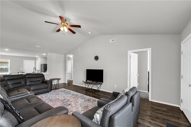 1731 Hermitage Drive, Centerton, AR 72719