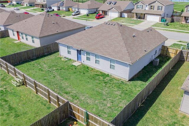 1731 Hermitage Drive, Centerton, AR 72719