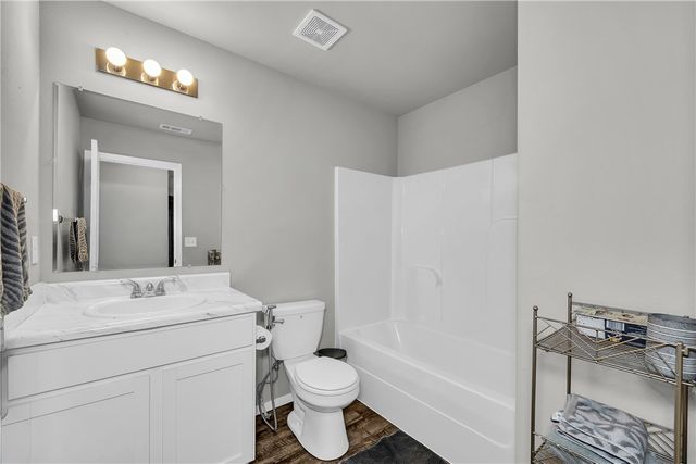 1731 Hermitage Drive, Centerton, AR 72719