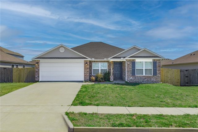 1731 Hermitage Drive, Centerton, AR 72719