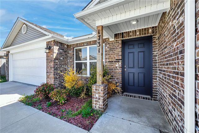 1731 Hermitage Drive, Centerton, AR 72719