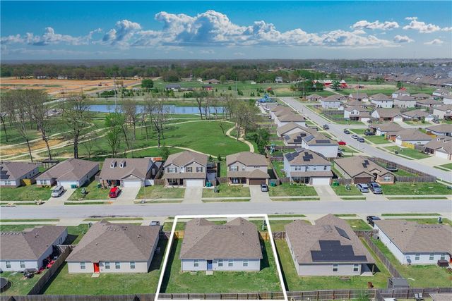 1731 Hermitage Drive, Centerton, AR 72719