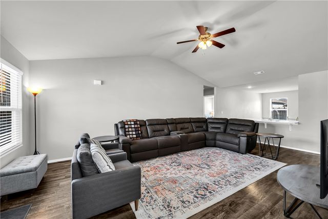 1731 Hermitage Drive, Centerton, AR 72719