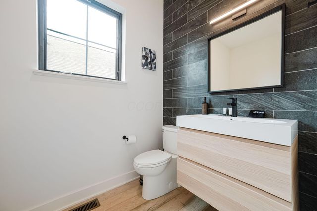 460 South Lane, 460, Columbus, OH 43206