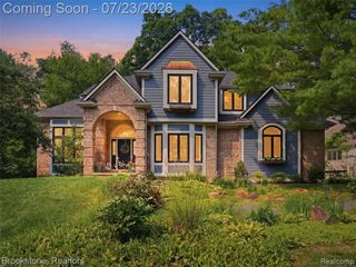 10218 Creekwood Trail, Davisburg, MI 48350