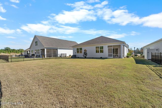 3109 Lochgreen Circle, Leland, NC 28451