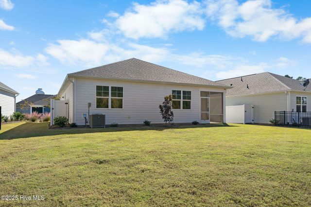 3109 Lochgreen Circle, Leland, NC 28451